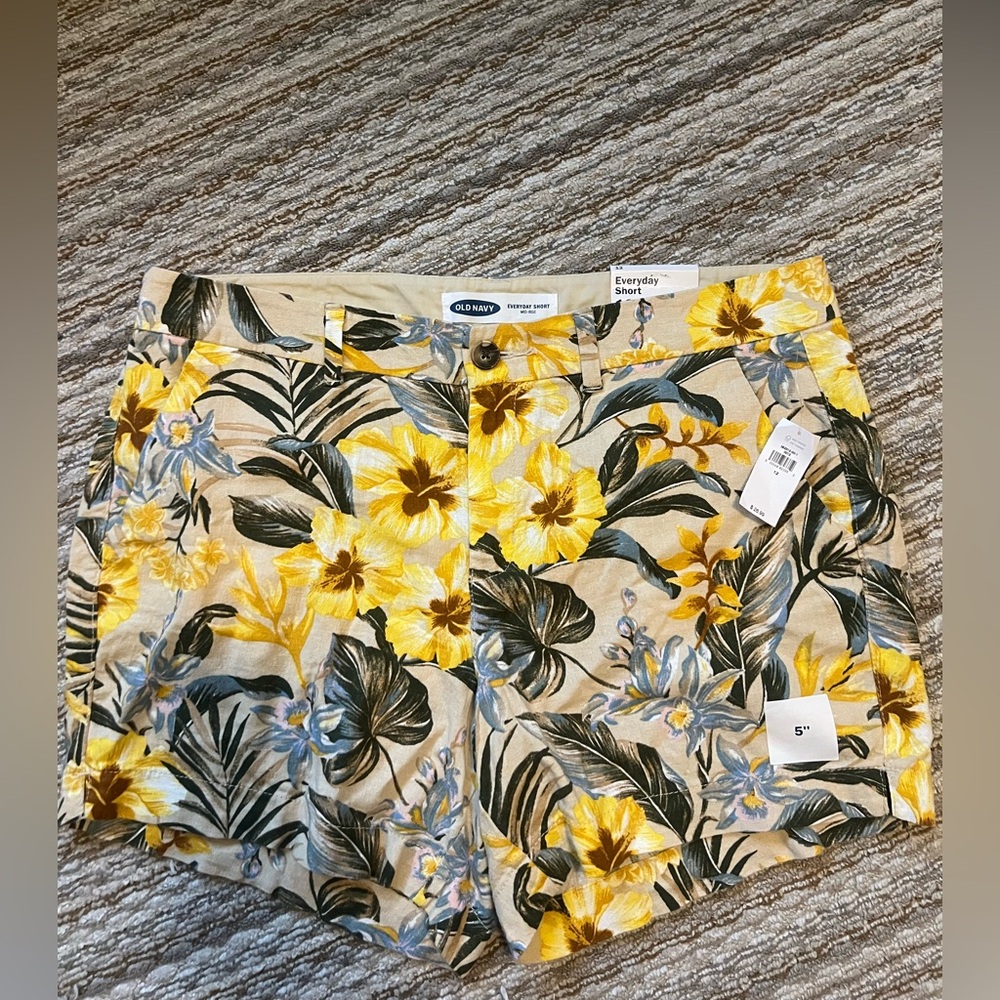 Old Navy Mid-Rise Shorts - Beige and Blue